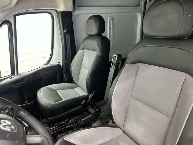Used 2025 RAM ProMaster 2500 w/ Convenience Group FWD image 10