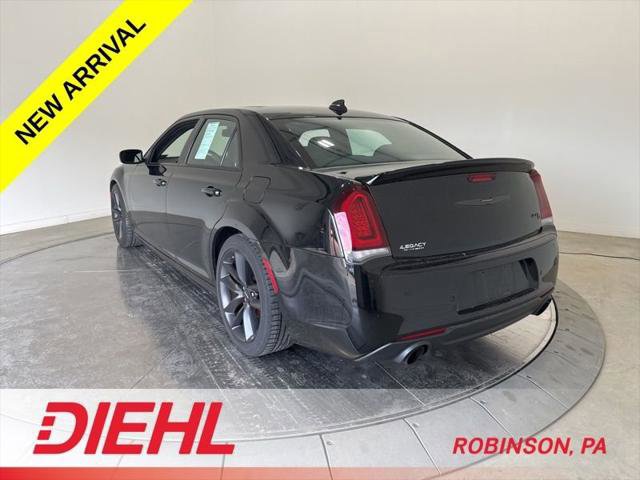 Certified 2023 Chrysler 300 C image 5