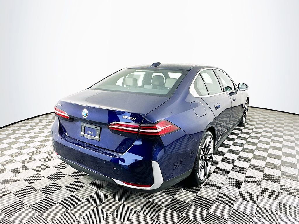 New 2026 BMW 540i xDrive image 9