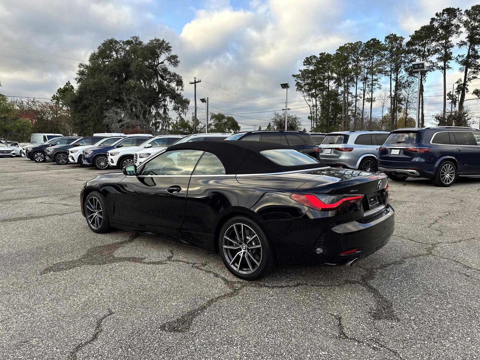 Used 2024 BMW 430i xDrive Convertible image 3