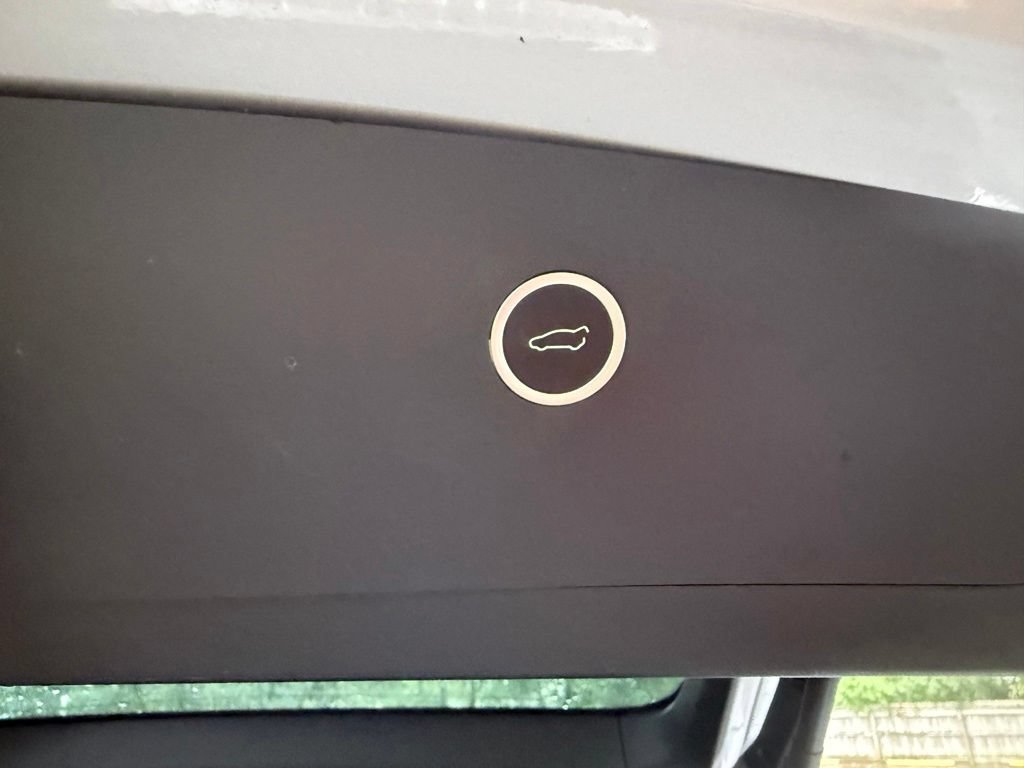 Used 2016 Tesla Model X 75D AWD/4WD image 28