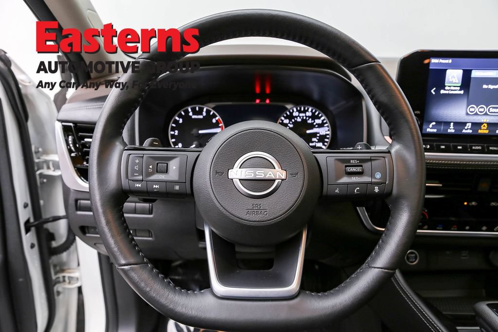 Used 2023 Nissan Rogue SL w/ SL Premium Package AWD/4WD image 11