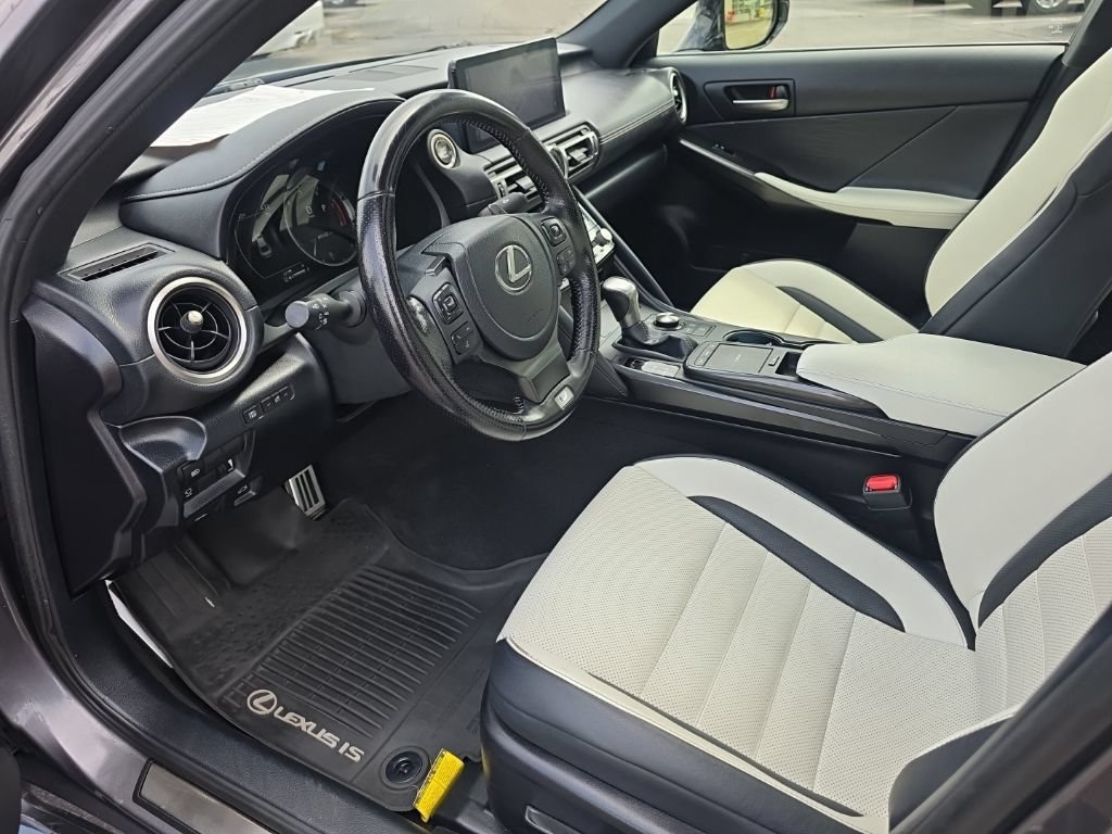 Used 2022 Lexus IS 350 F Sport AWD/4WD image 9