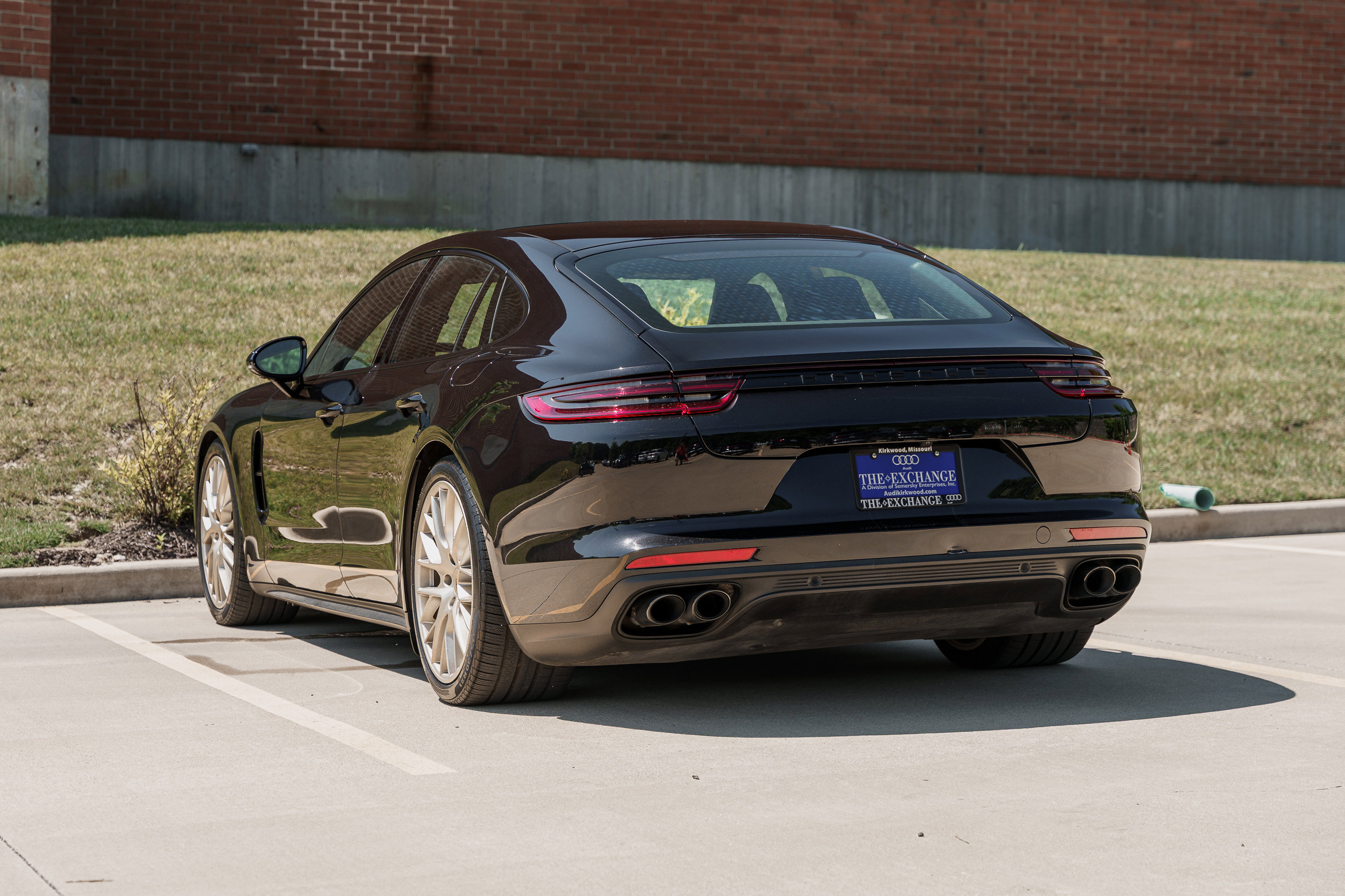 Used 2020 Porsche Panamera 4 AWD/4WD image 5