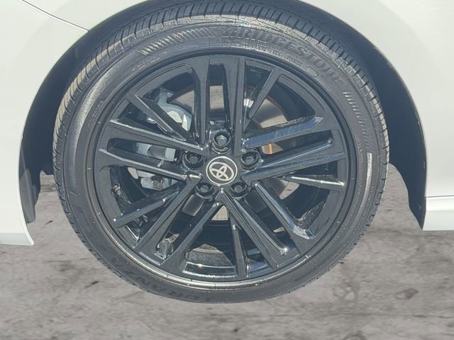 Used 2025 Toyota Camry SE image 9