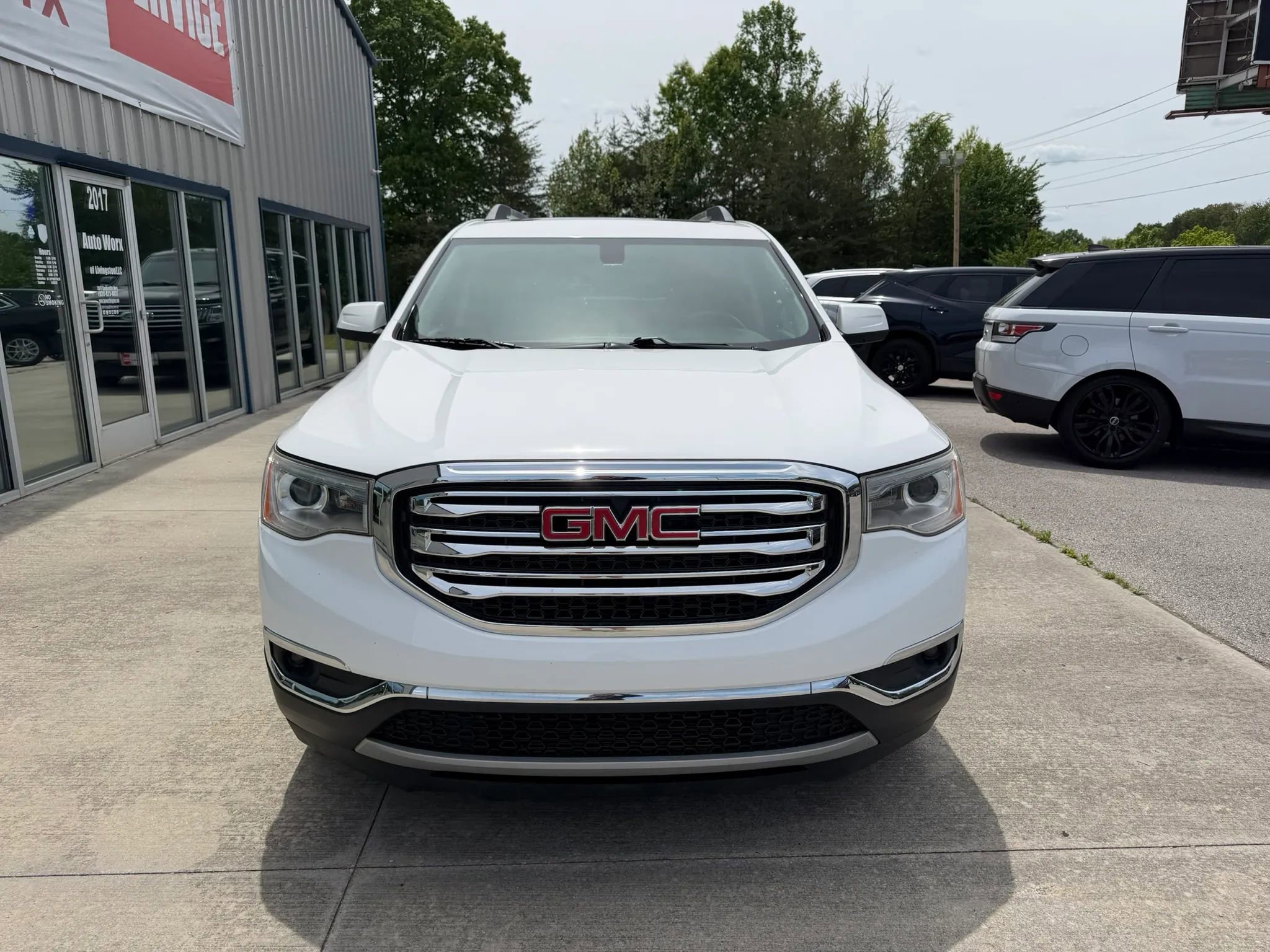 Used 2017 GMC Acadia SLE w/ Driver Alert Package I AWD/4WD image 29