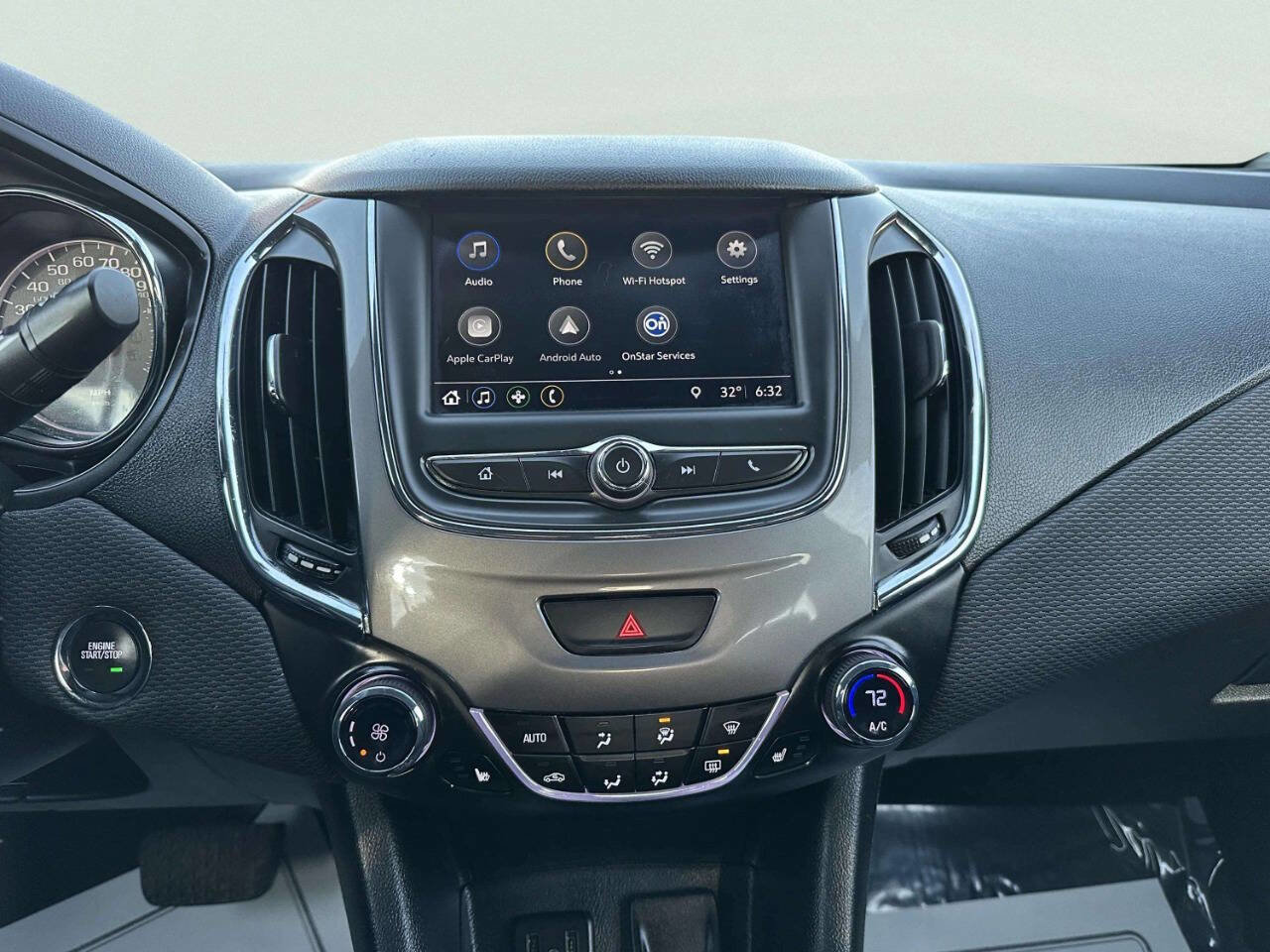 Used 2019 Chevrolet Cruze LT image 26