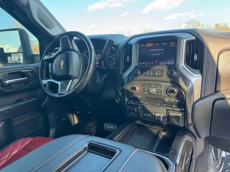 Used 2020 Chevrolet Silverado 2500 LTZ w/ LTZ Premium Package image 11