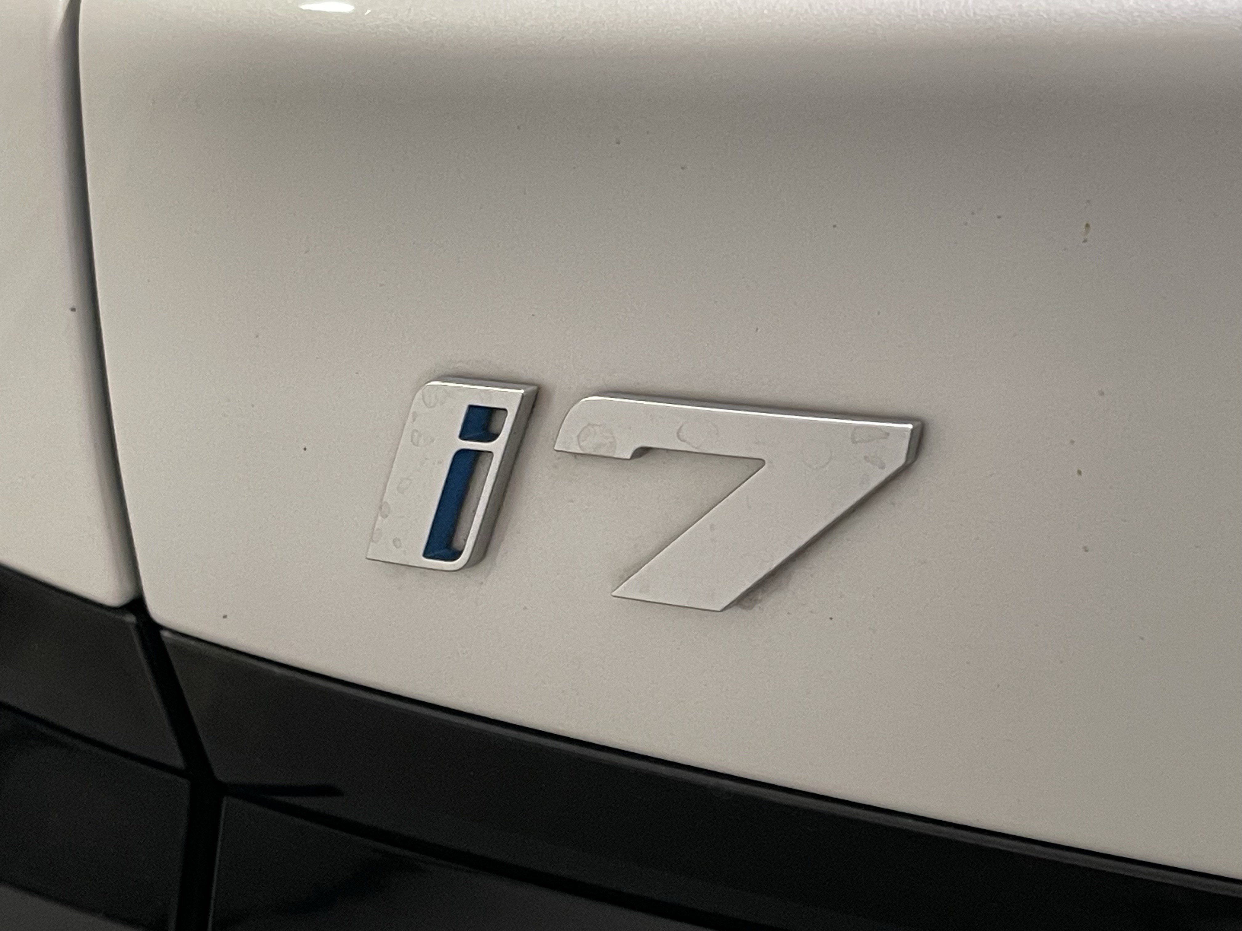 Certified 2023 BMW i7 xDrive60 AWD/4WD image 24