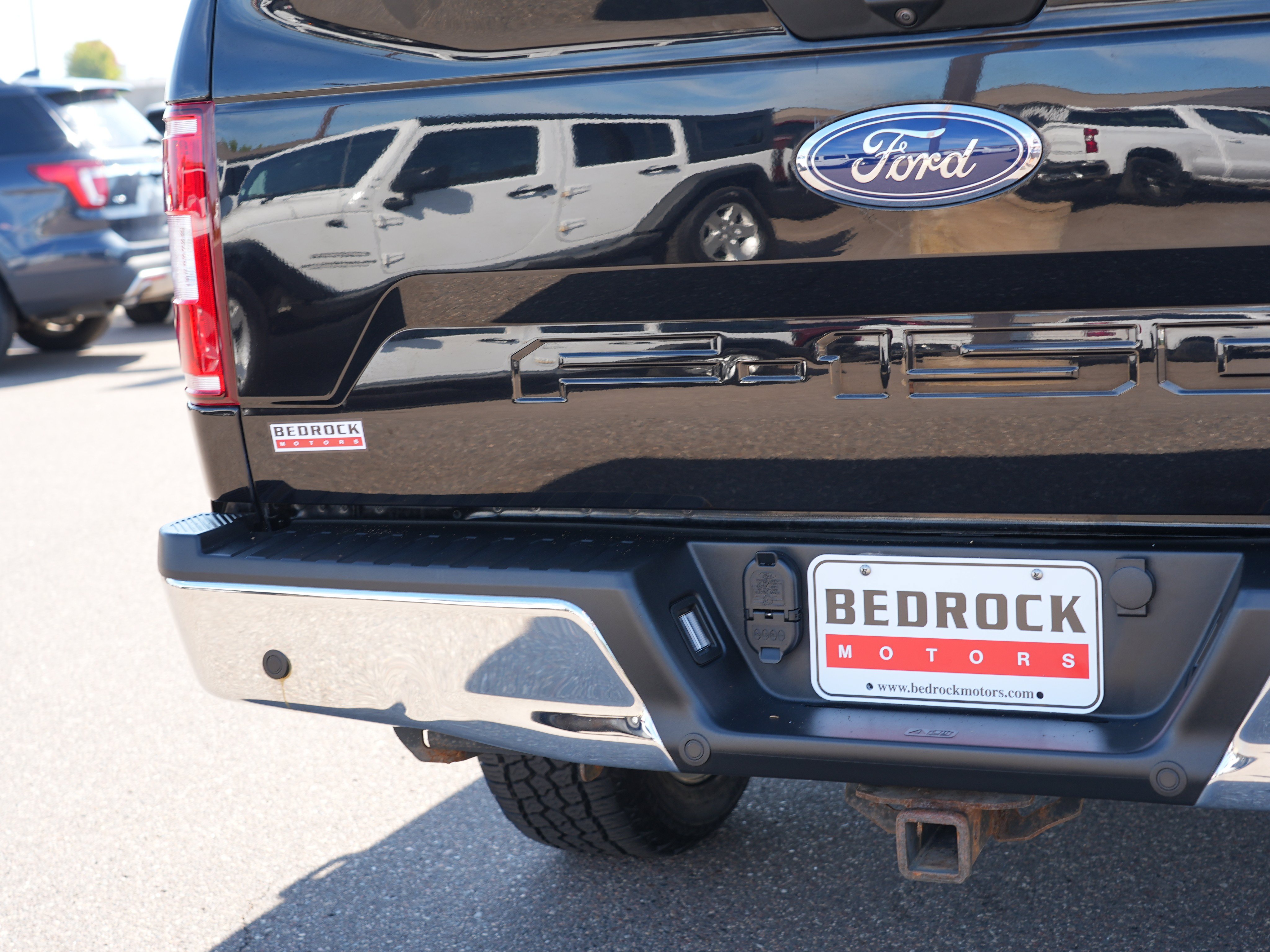 Used 2019 Ford F150 XLT w/ Equipment Group 302A Luxury AWD/4WD image 10