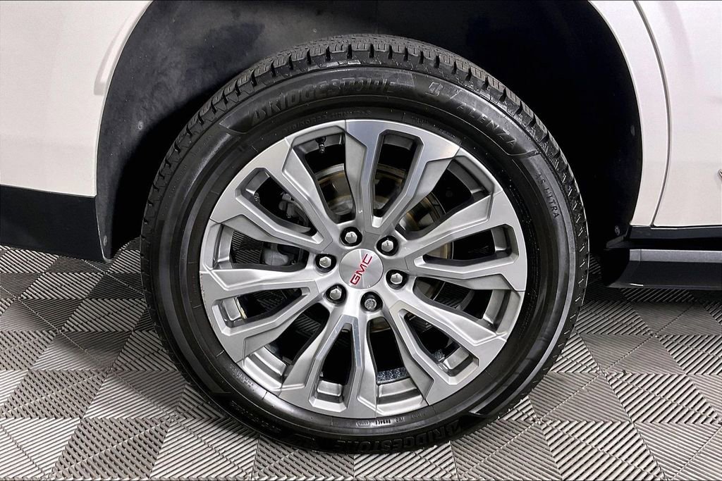 Used 2021 GMC Yukon Denali w/ Denali Ultimate Package image 11