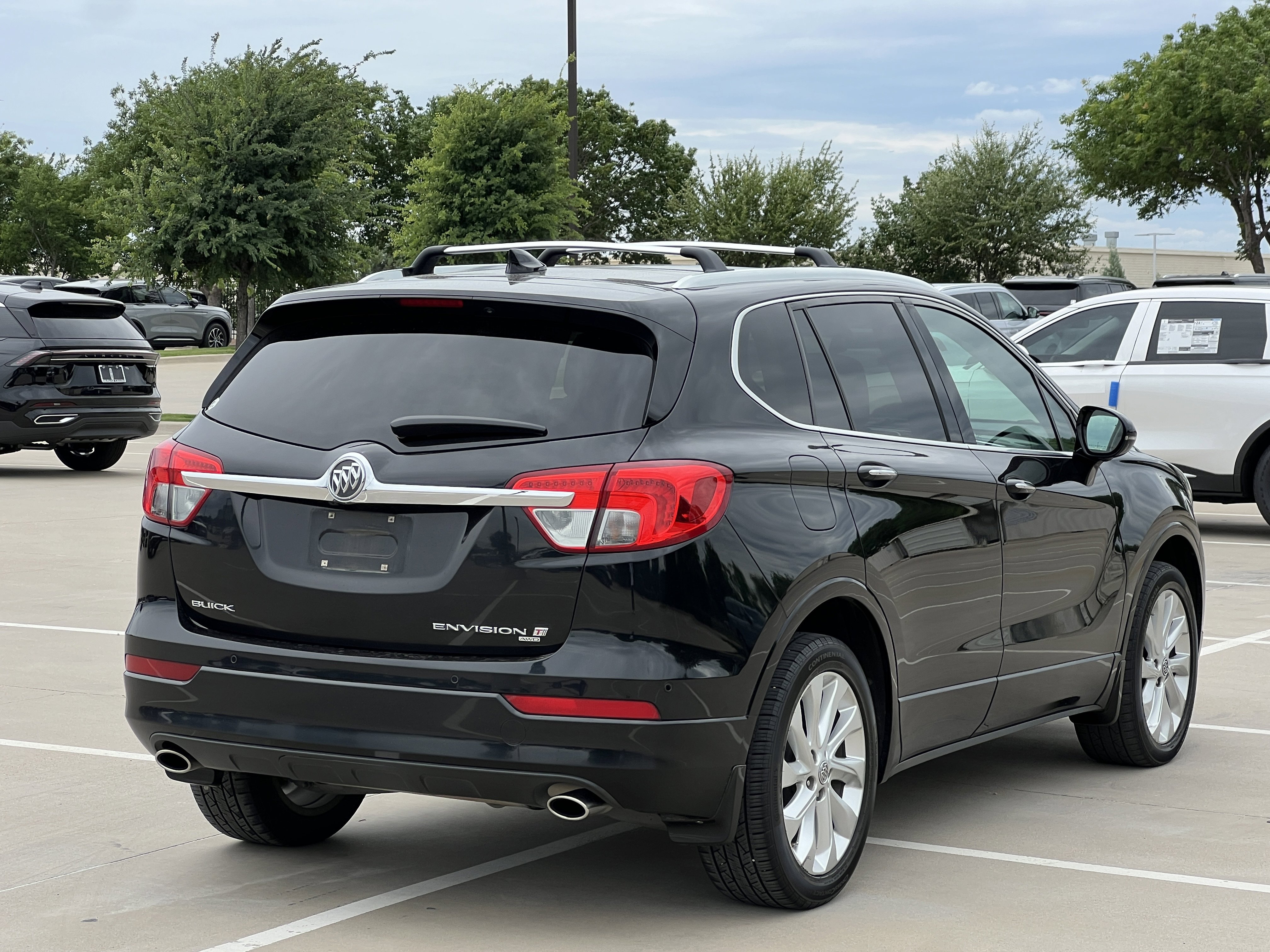 Used 2017 Buick Envision Premium w/ Driver Confidence Package AWD/4WD image 28