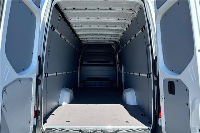 New 2026 Mercedes-Benz Sprinter 2500 image 21