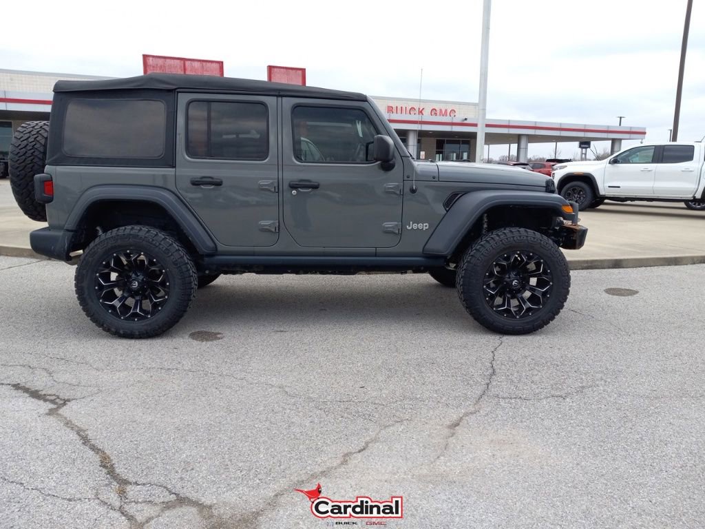 Used 2018 Jeep Wrangler Unlimited Sport image 3