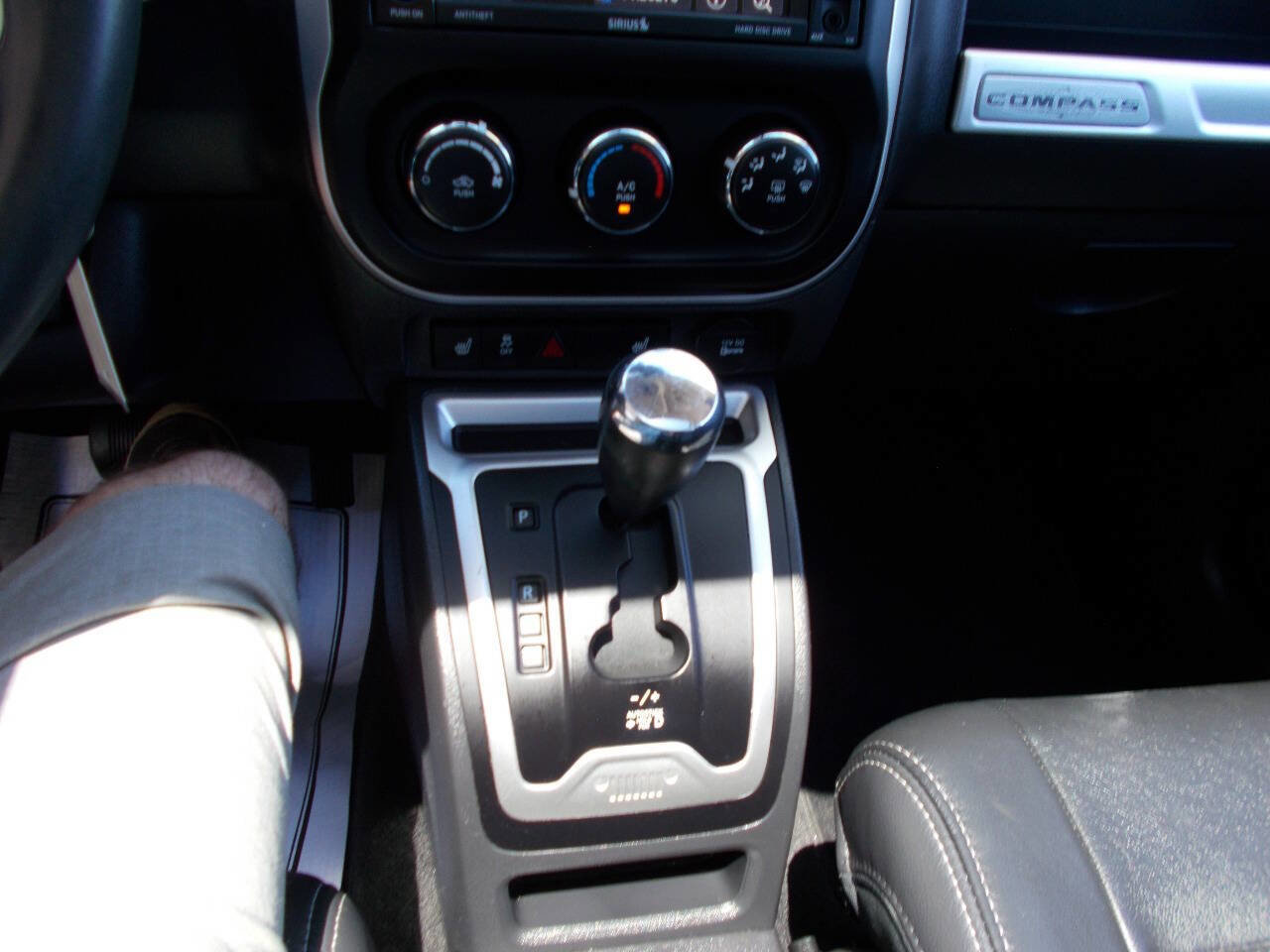 Used 2015 Jeep Compass High Altitude AWD/4WD image 14
