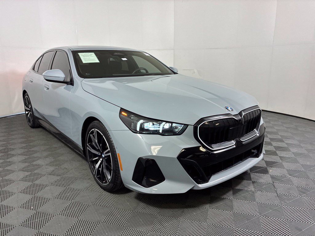 Certified 2024 BMW 530i w/ M Sport Package RWD image 4