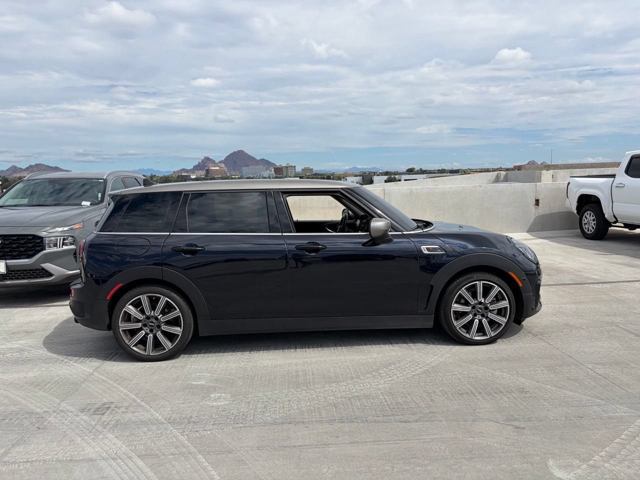 Used 2023 MINI Cooper Clubman S FWD image 3