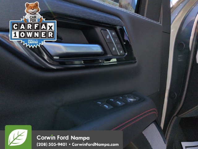 Used 2026 GMC Yukon AT4 Ultimate w/ LPO, Floor Liner Package AWD/4WD image 11