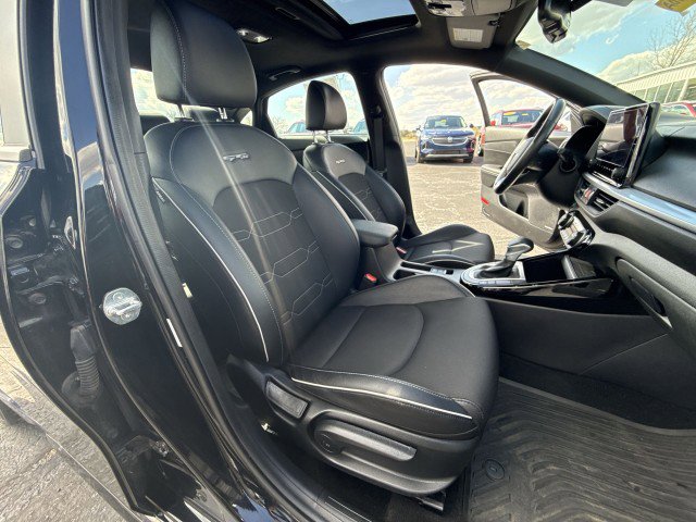 Used 2024 Kia Forte GT-Line w/ GT-Line Premium Package image 25