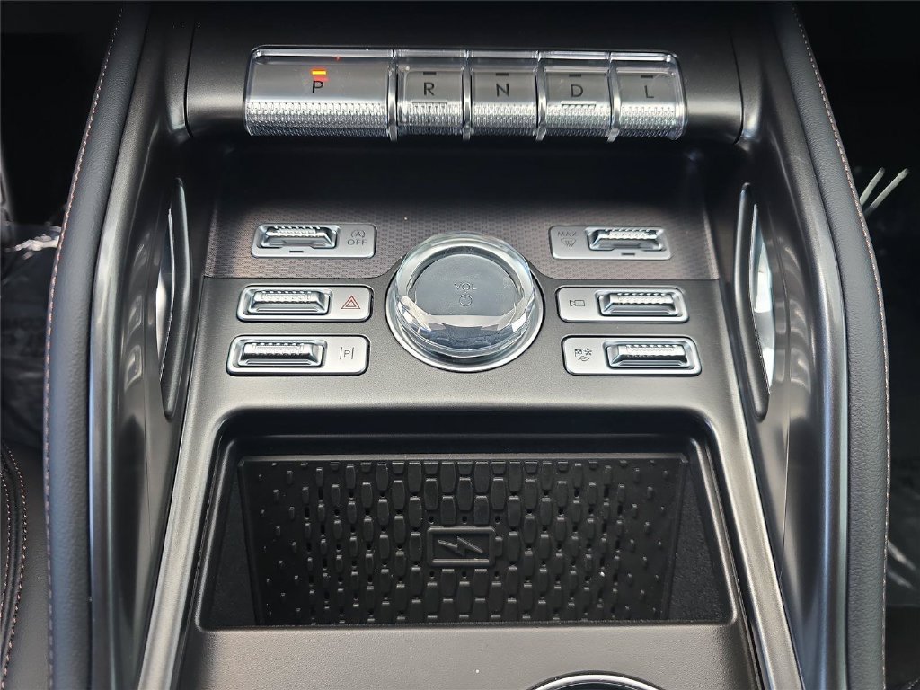 New 2026 Lincoln Nautilus Premier w/ Equipment Group 102A AWD/4WD image 17