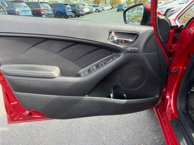 Used 2017 Kia Forte S w/ S Premium Package FWD image 31