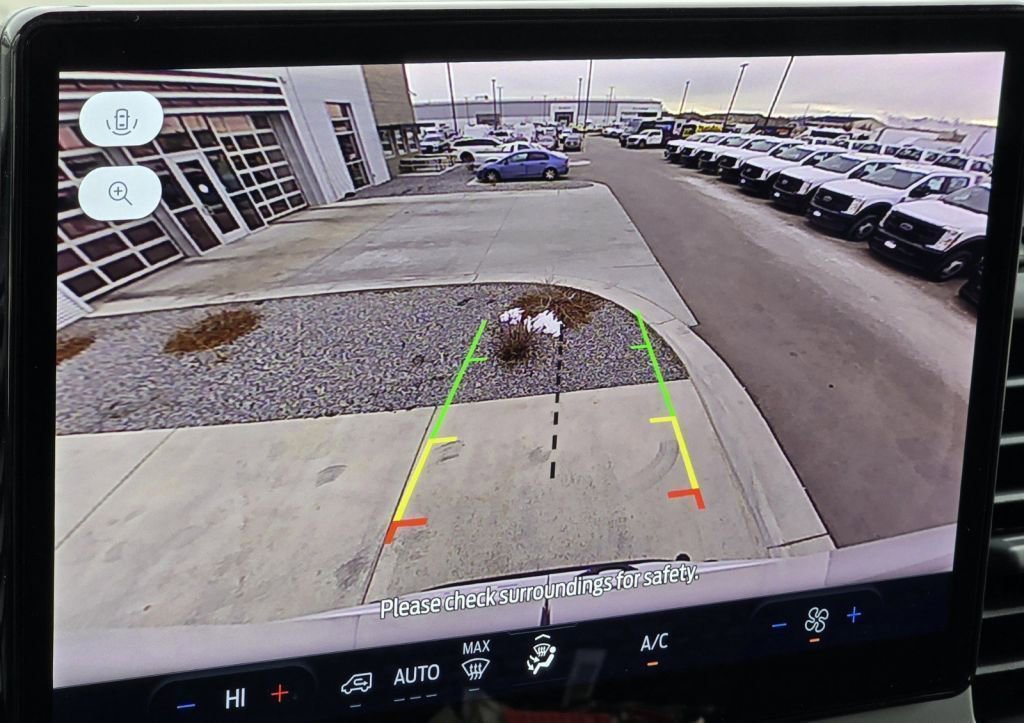 Used 2024 Ford E-Transit 148 High Roof image 3