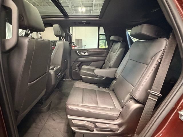 Used 2022 Chevrolet Tahoe LT w/ Luxury Package AWD/4WD image 22