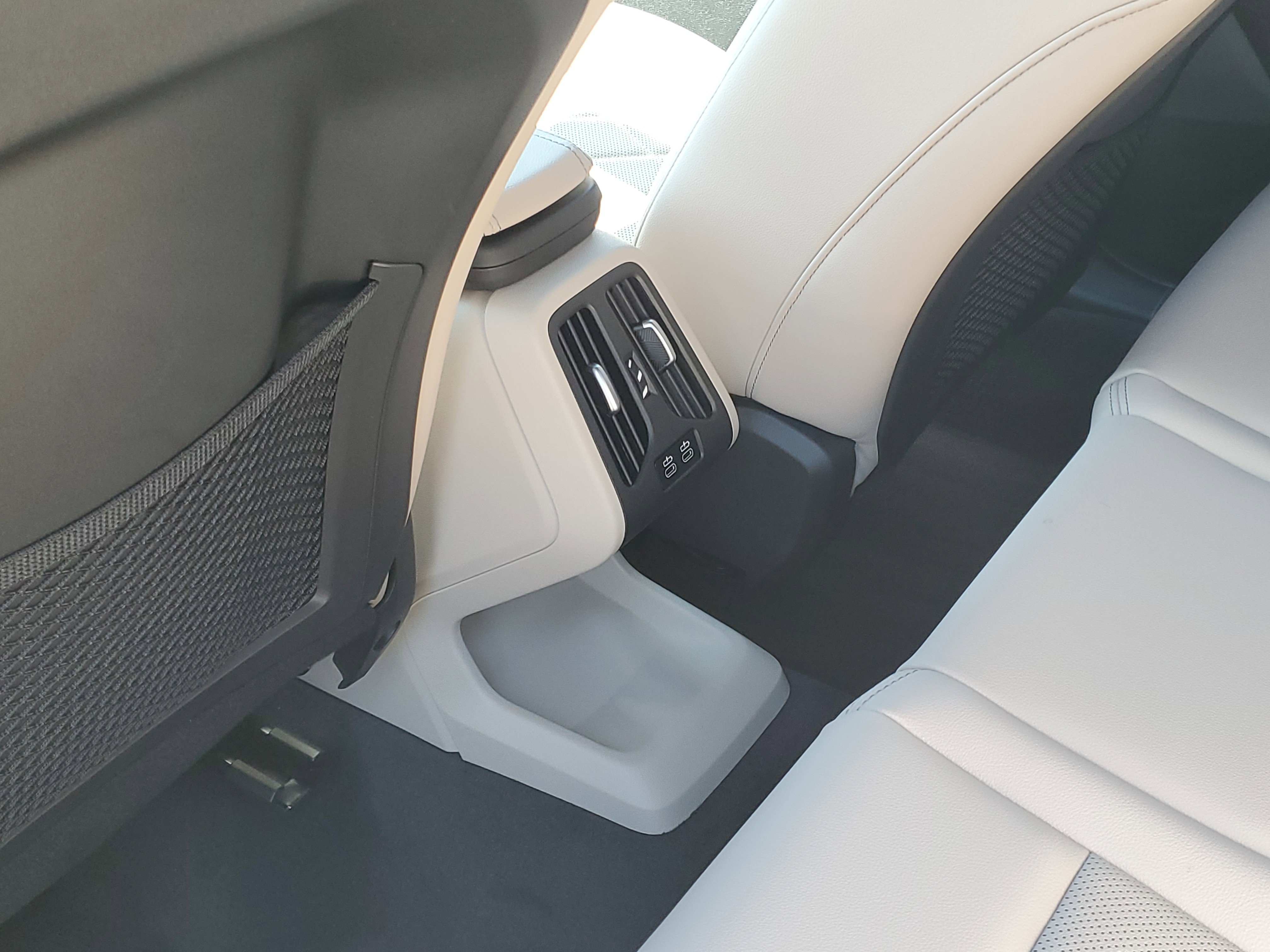 Certified 2023 BMW X1 xDrive28i w/ Convenience Package image 25