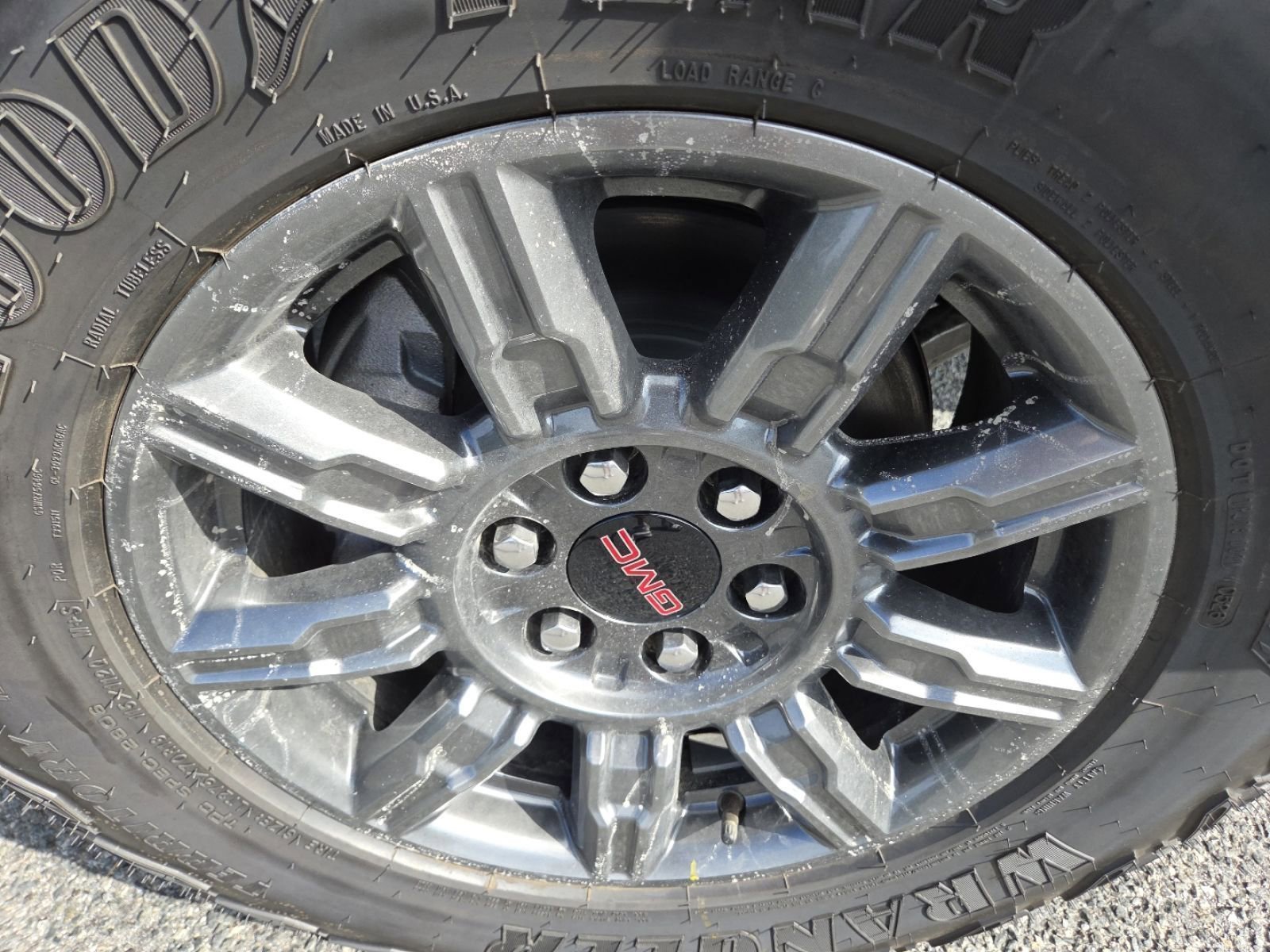 New 2026 GMC Sierra 1500 AT4X w/ LPO, Black Badging Package AWD/4WD image 19