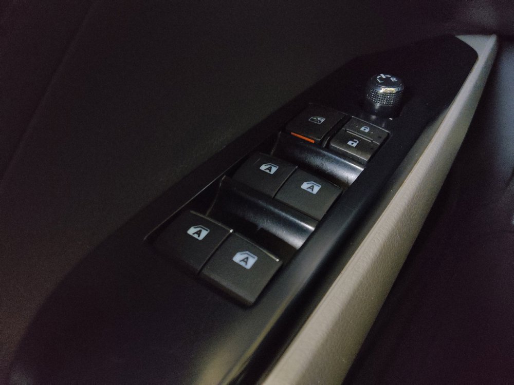Used 2018 Toyota Camry XLE FWD image 27