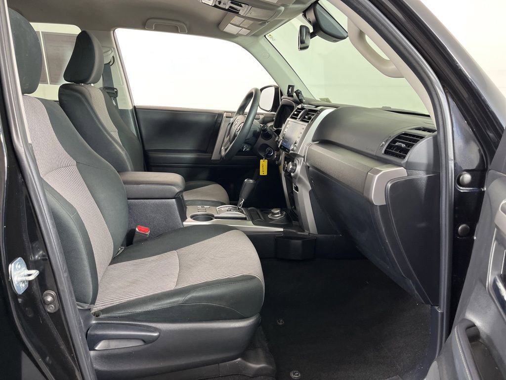 Used 2020 Toyota 4Runner SR5 image 5