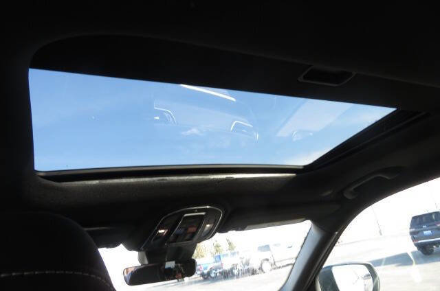 New 2025 Jeep Grand Cherokee L Laredo w/ Luxury Tech Group I image 15