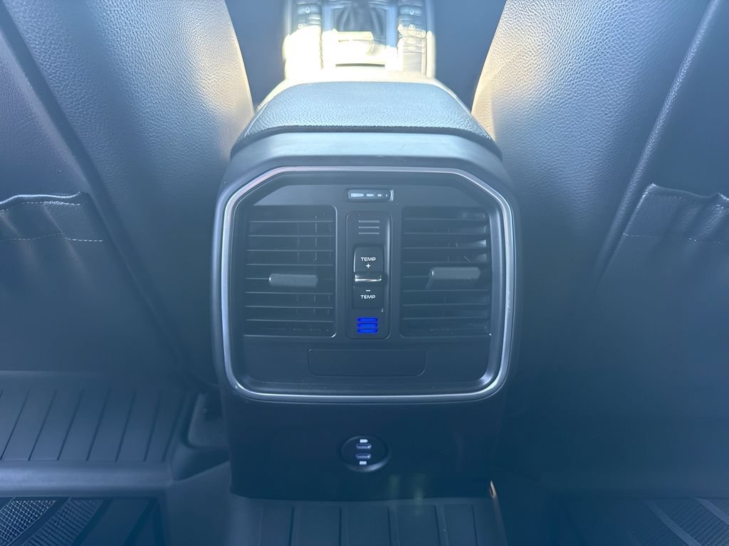 Used 2021 Porsche Macan AWD/4WD image 13