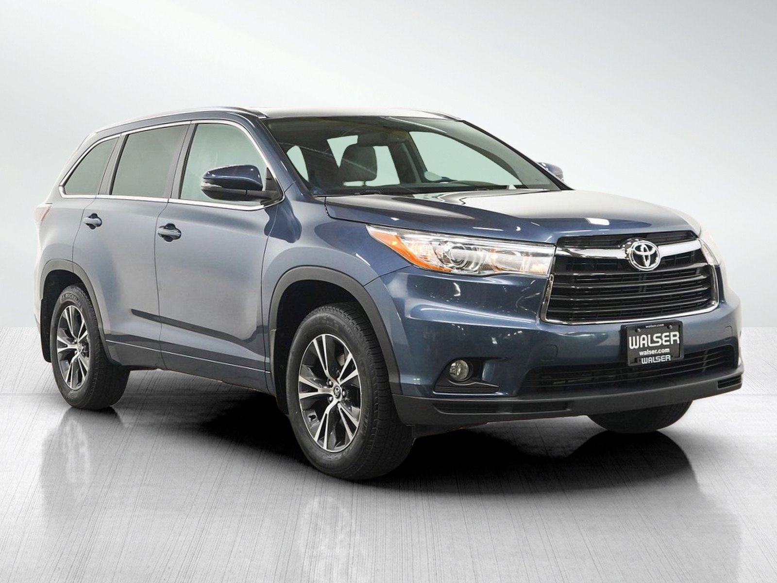 Used 2016 Toyota Highlander XLE AWD/4WD image 7