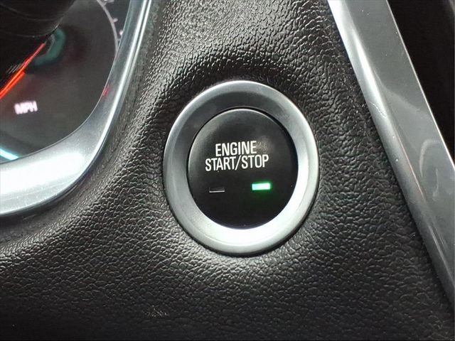 Used 2023 Chevrolet Traverse LT w/ LPO, Floor Liner Package image 23