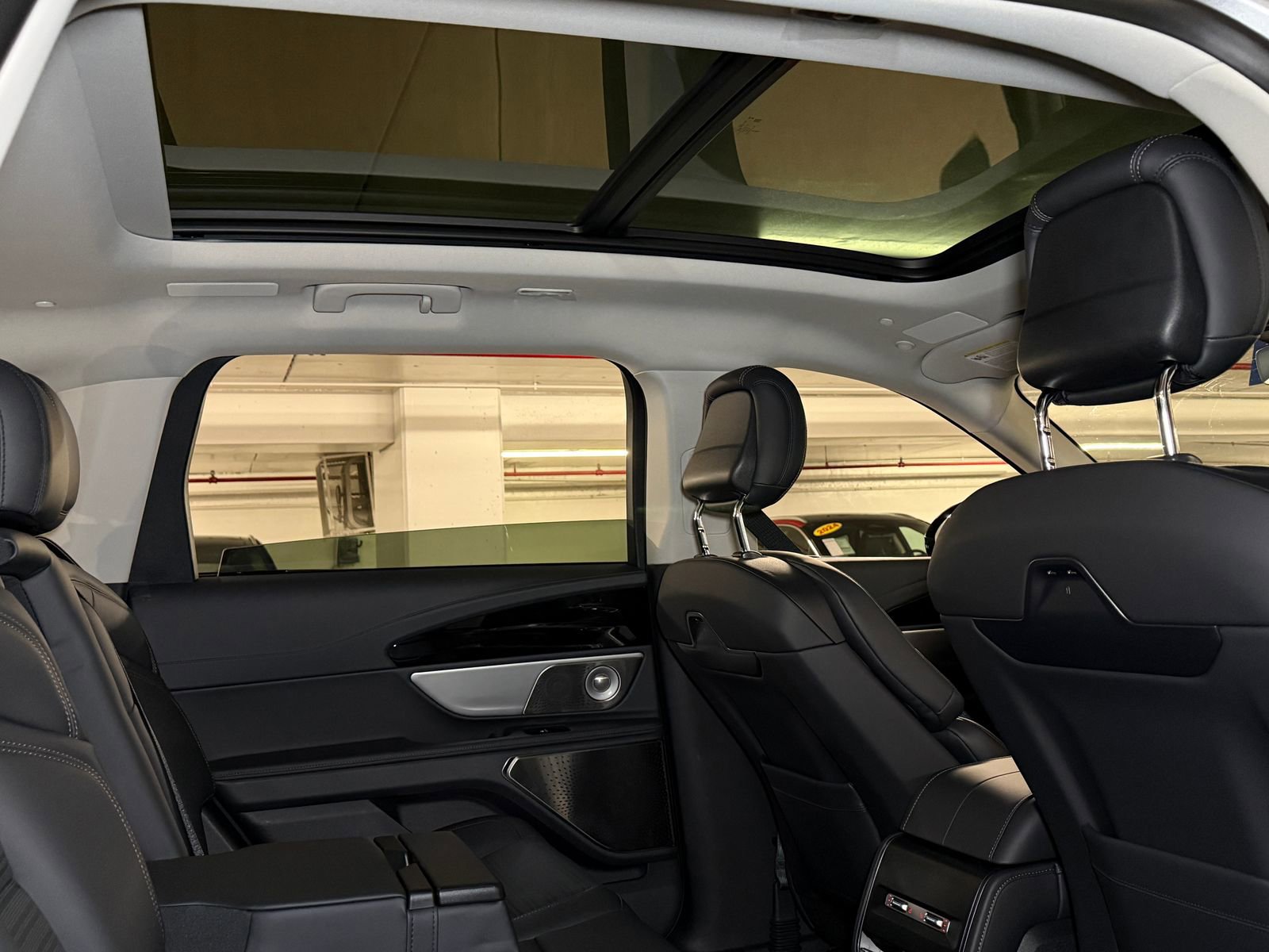 New 2026 Lincoln Nautilus Reserve image 8