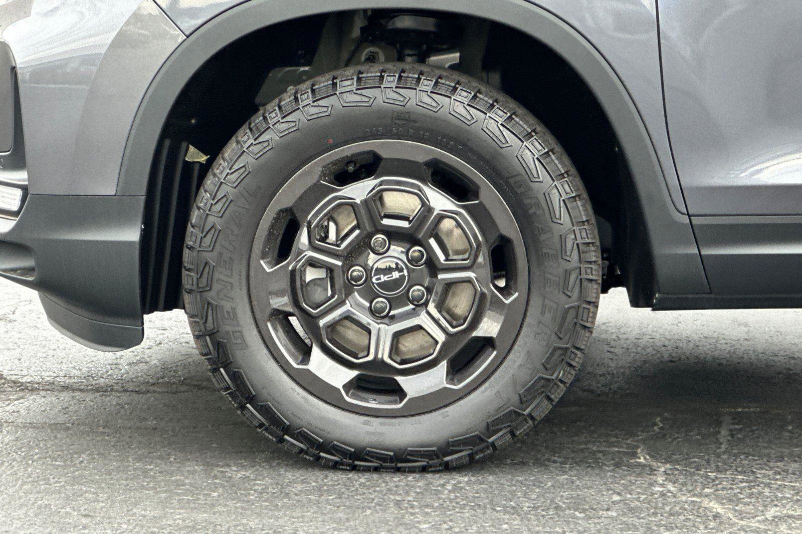 Certified 2025 Honda Ridgeline TrailSport+ image 31