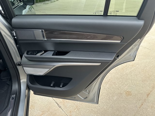 New 2026 Cadillac Vistiq Sport w/ LPO, Floor Liner Package image 29