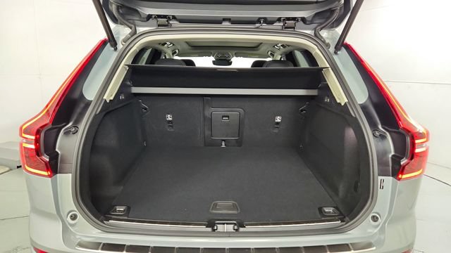 New 2026 Volvo XC60 B5 Plus w/ Climate Package AWD/4WD image 39