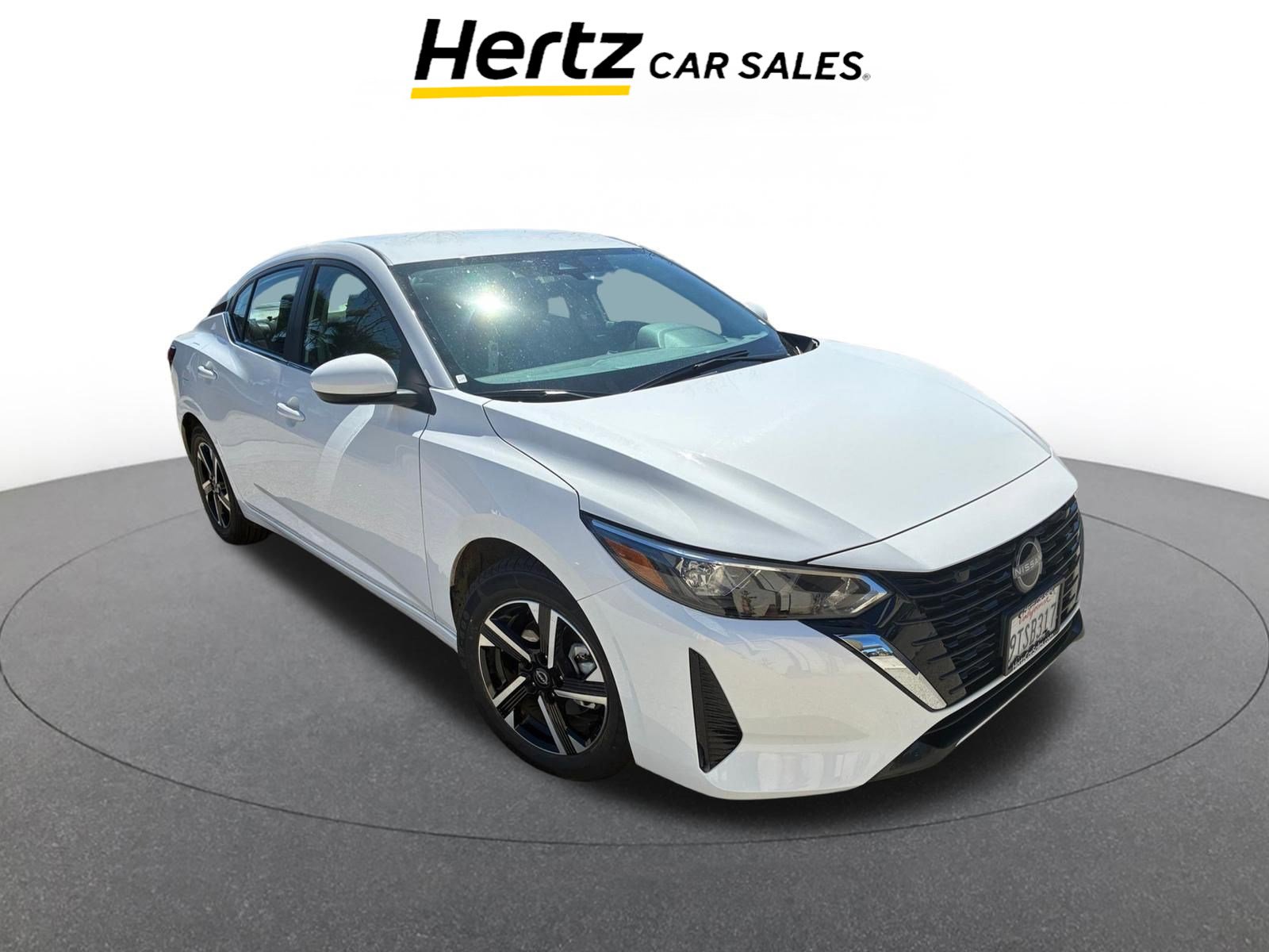 Used 2025 Nissan Sentra SV image 1