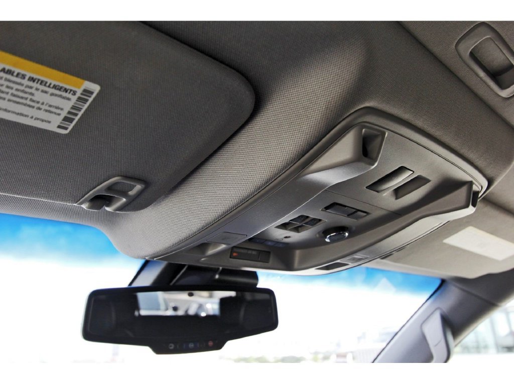 Used 2015 Cadillac Escalade ESV Premium RWD image 25