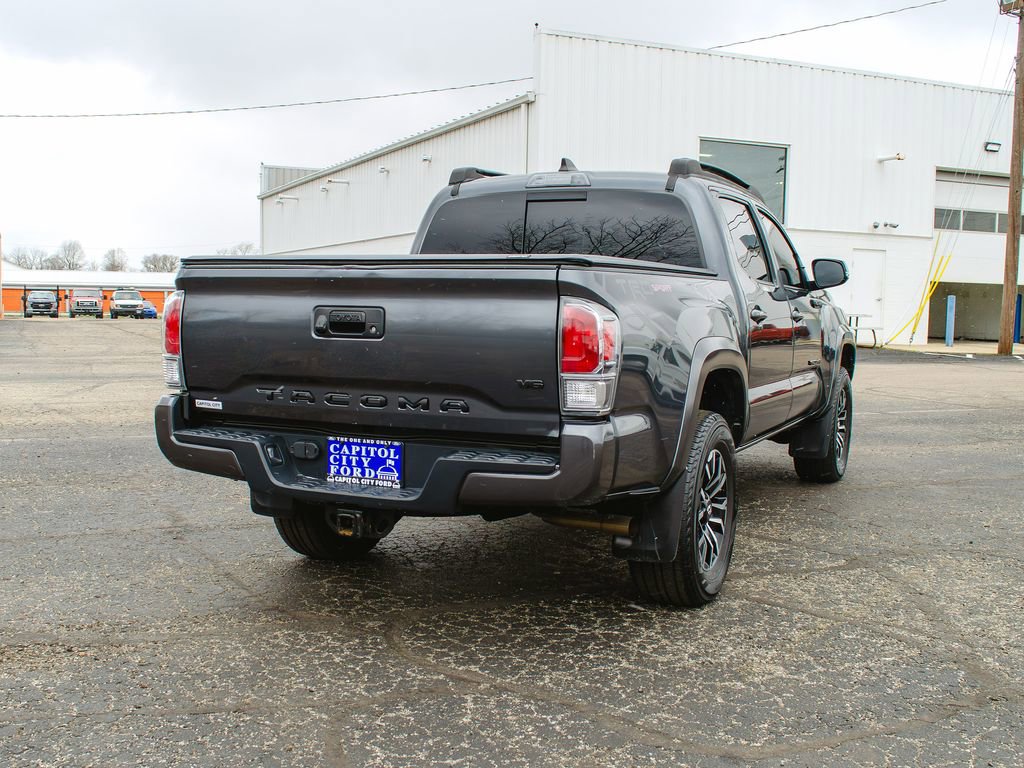 Used 2023 Toyota Tacoma TRD Sport image 3
