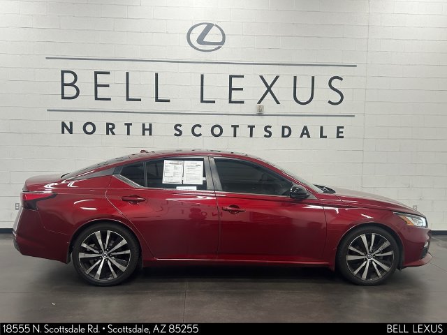 Used 2019 Nissan Altima 2.5 SR w/ SR Premium Package FWD image 3