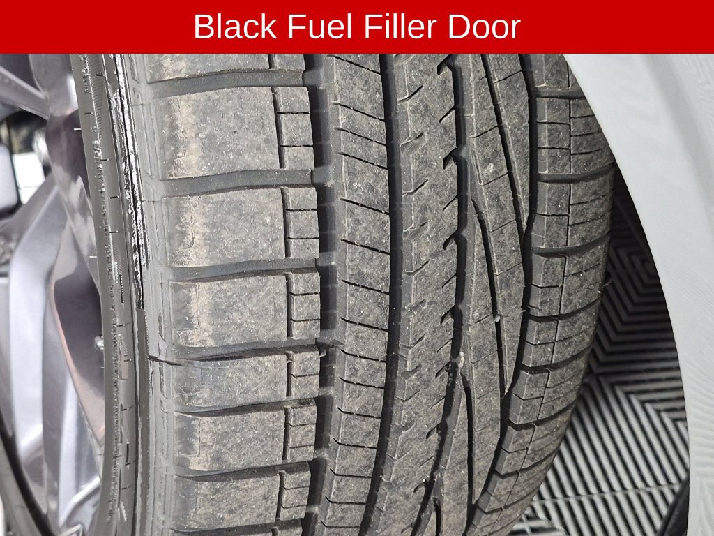 Used 2019 Dodge Challenger R/T w/ Blacktop Package RWD image 12