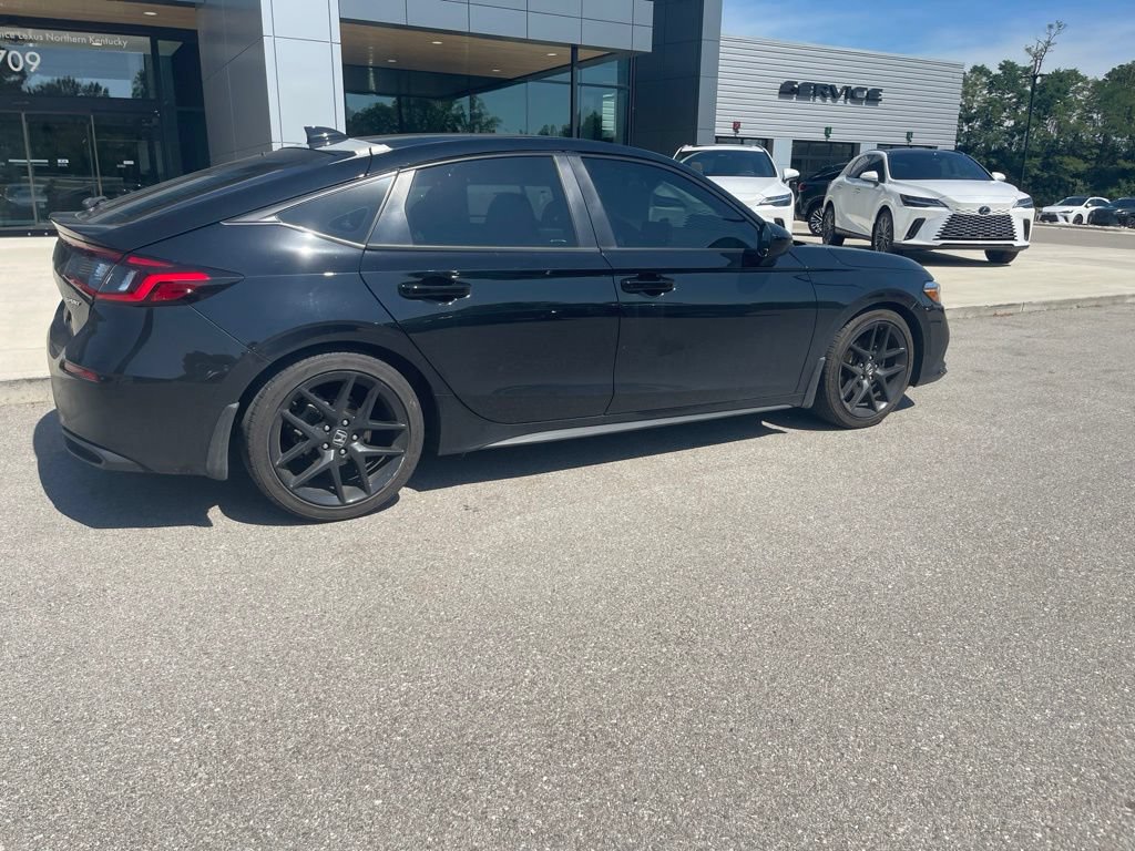 Used 2023 Honda Civic Sport image 9