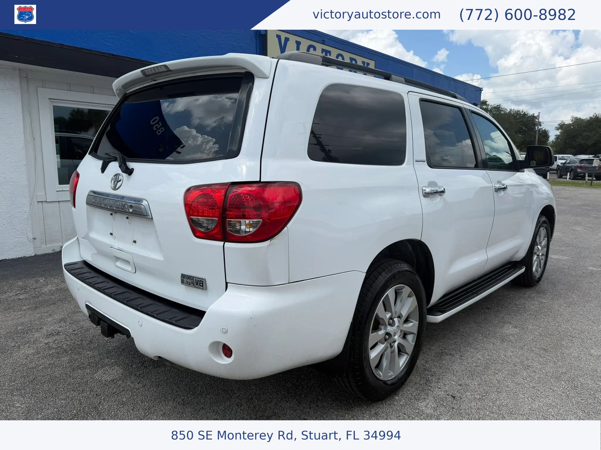 Used 2012 Toyota Sequoia Limited RWD image 3