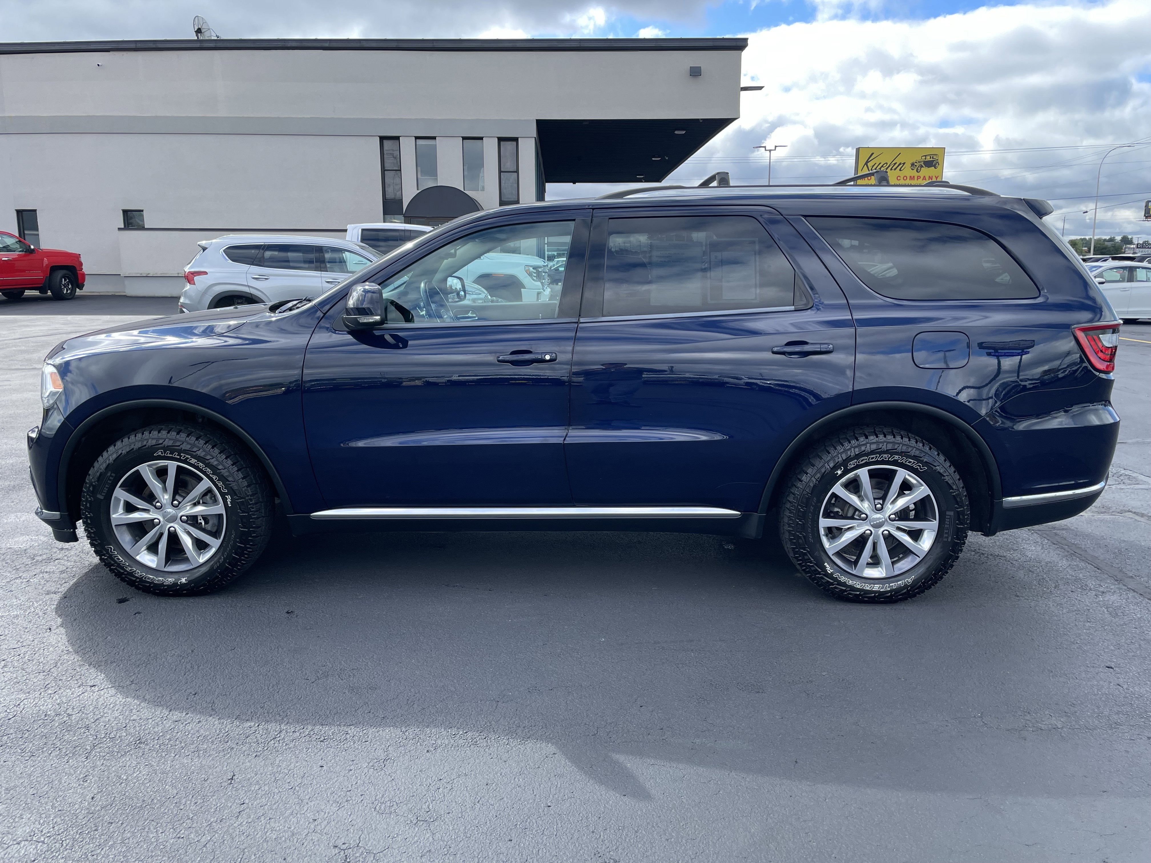 Used 2016 Dodge Durango Limited w/ Nav & Power Liftgate Group image 5
