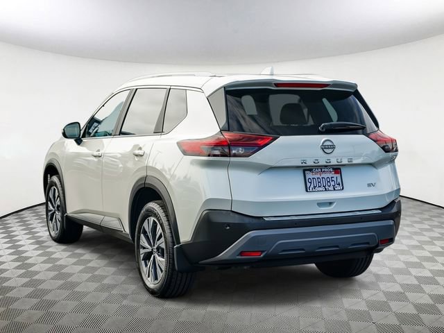 Used 2022 Nissan Rogue SV w/ SV Premium Package image 6