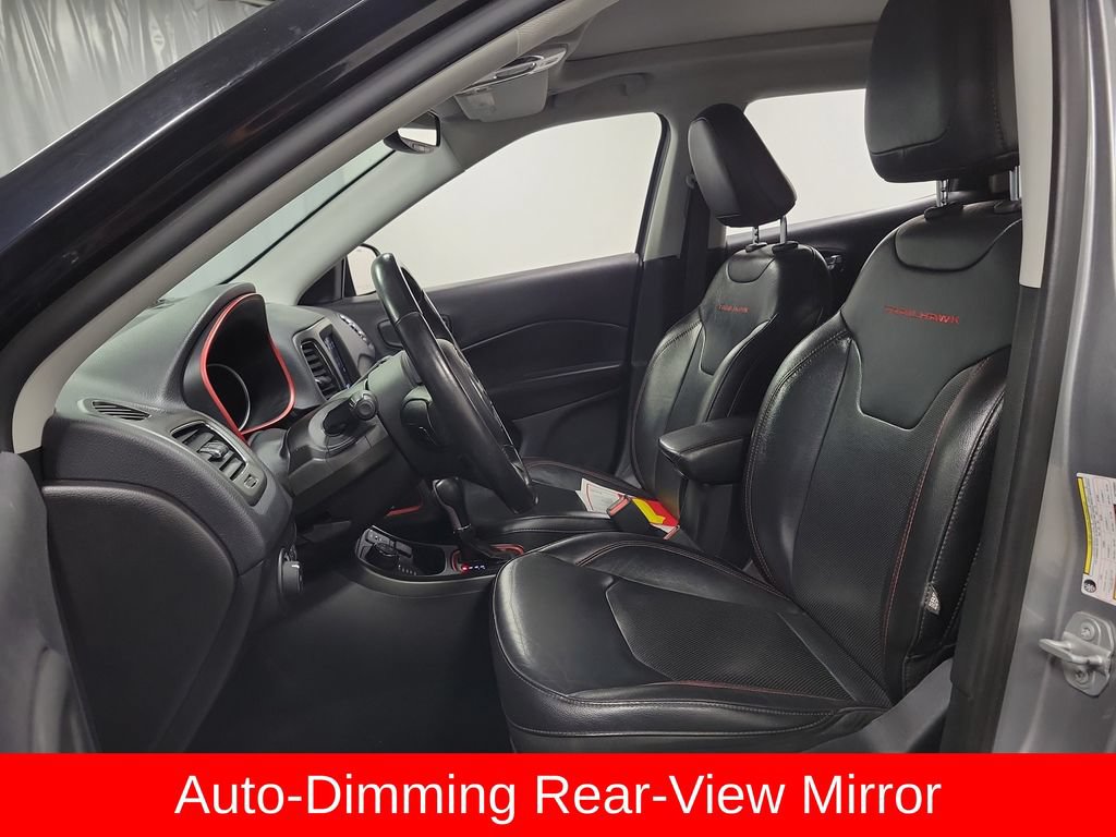 Used 2019 Jeep Compass Trailhawk w/ Leather Interior Group AWD/4WD image 14