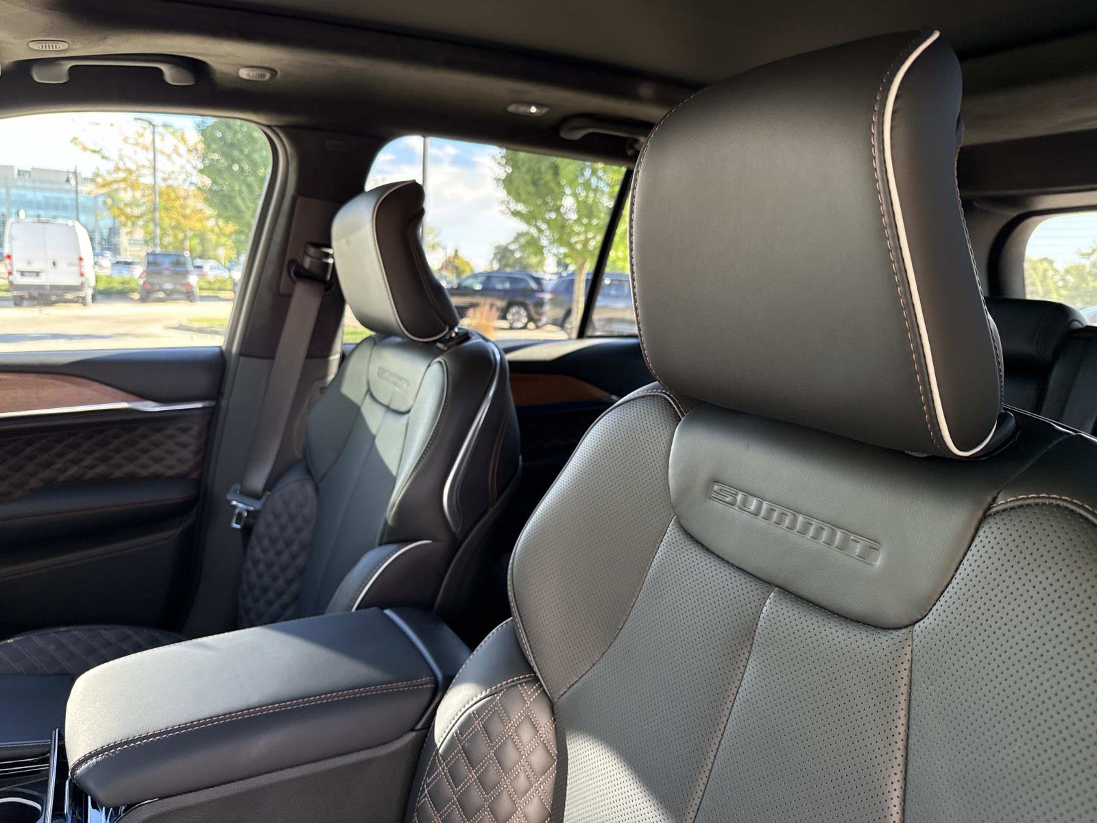 New 2025 Jeep Grand Cherokee Summit image 21